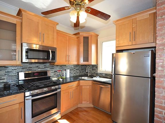 4th image of 1948 E 17th St APT 2
