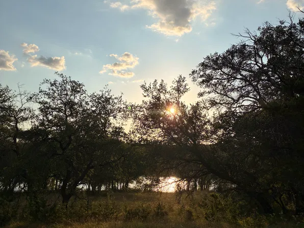 19707 Bee Creek Tavern Rd, Spicewood, TX 78669