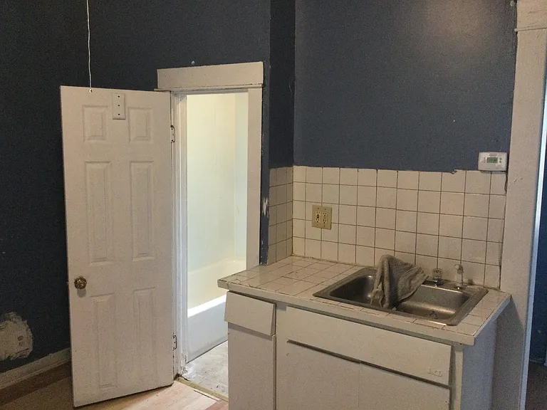 253 Ontario St #LOWER — Photo 15
