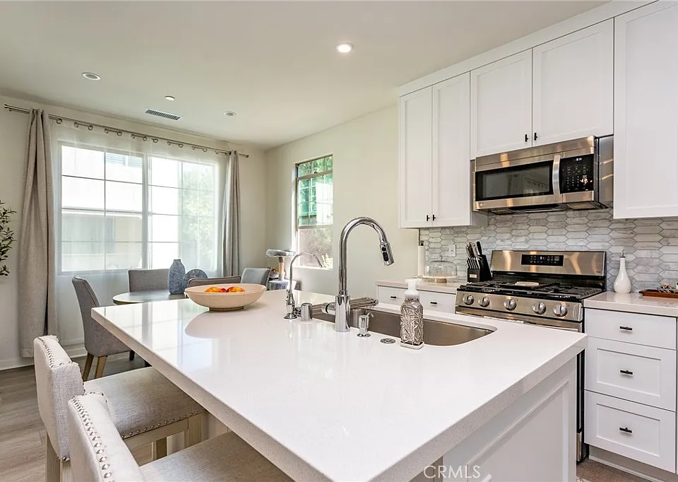 120 Coastal Gdn
