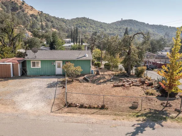 14865 Lamoine Dr, Redding, CA 96003