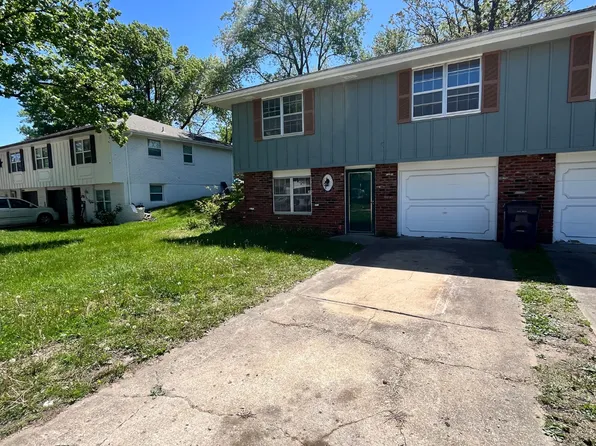 1008 SW Sunset St, Blue Springs, MO 64015