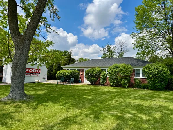 120 E 15th St, Lombard, IL 60148