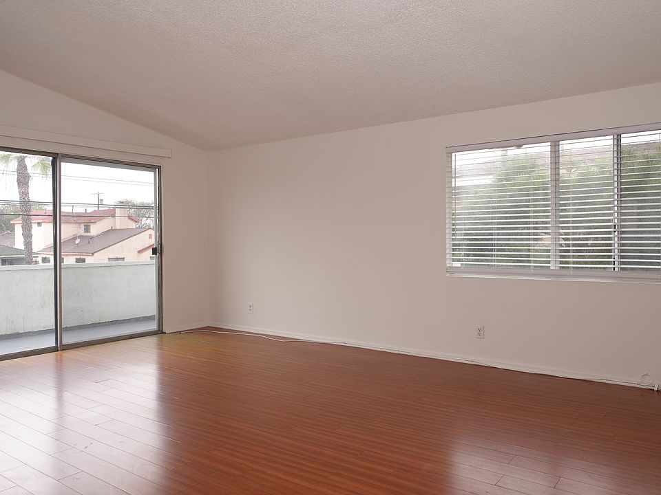 1st image of 12336 Inglewood Ave APT 4