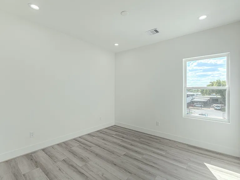 7735 Hammerly Blvd — Photo 40