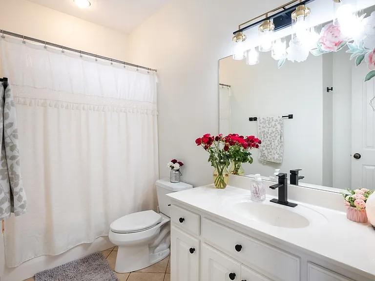 111 Roundstone Dr — Photo 19