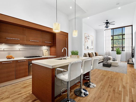 2nd image of 360 Furman St APT 308