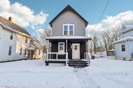 Oak Ave SE-001.jpg