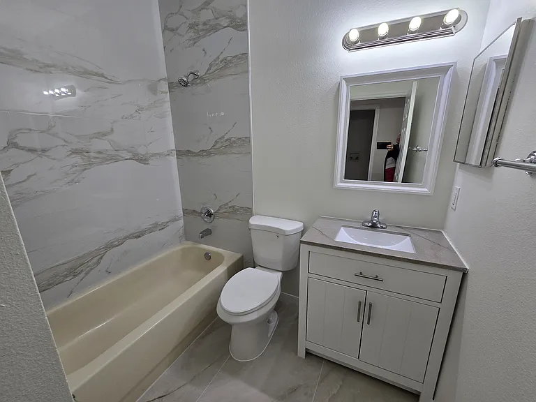 30202 Goodwick Way — Photo 34