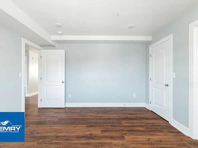 814 N Wilmington Blvd — Photo 19