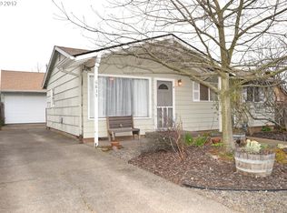 6835 SE Clatsop St, Portland, OR 97206