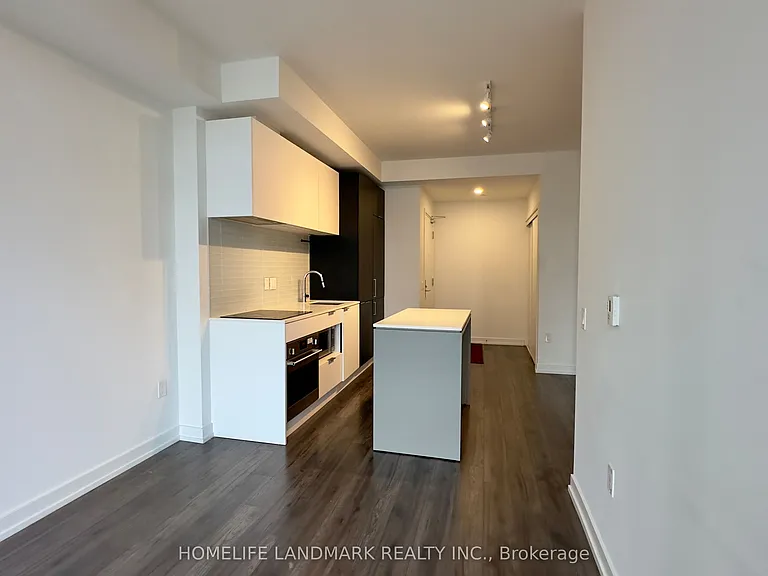 33 Helendale Ave #809 — Photo 4
