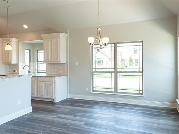 3rd image of 13018 Alvarado Ln