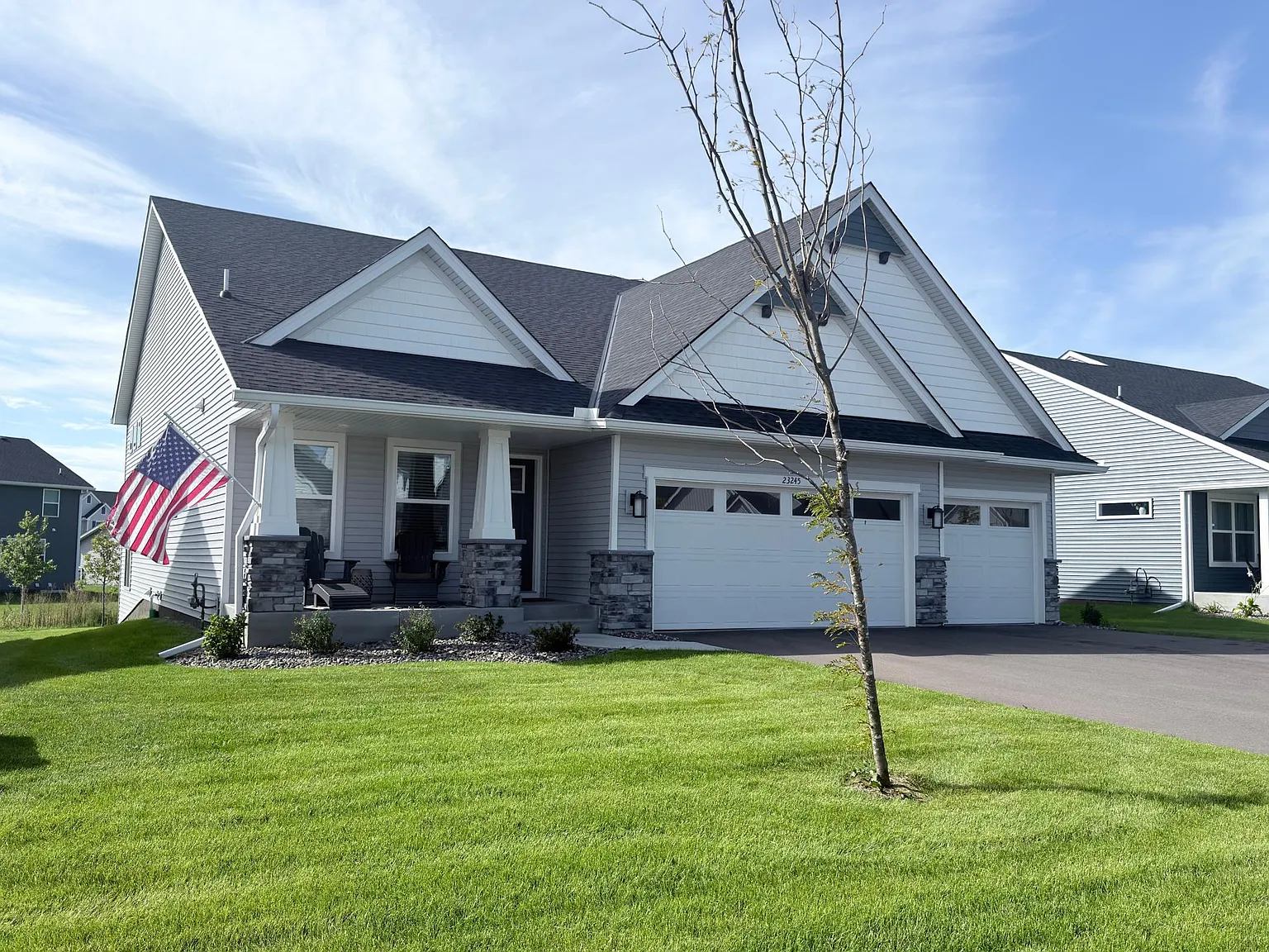 4 bed, 3.5 bath, 2645 sqft, $3,250 — Photo 1
