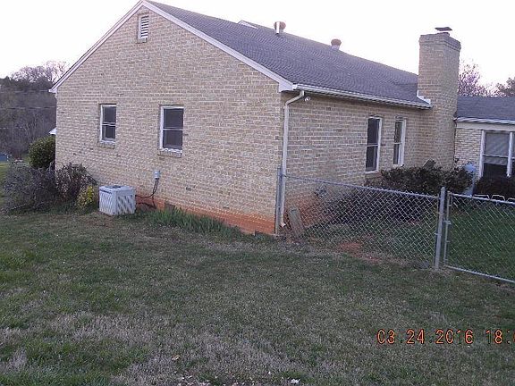 5th image of 171 Deerfield Dr
