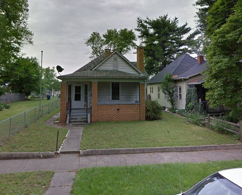1st image of 1547 Plum St