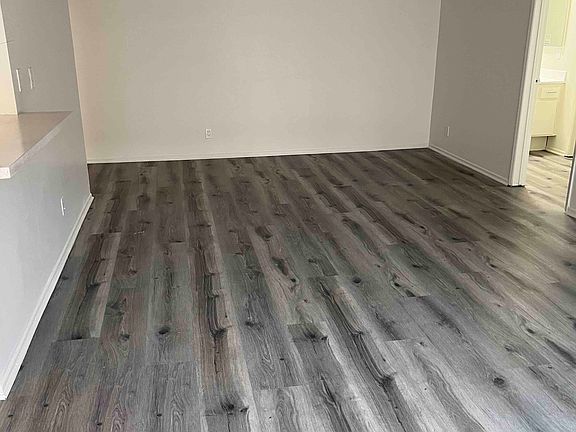 5th image of 4424 Woodman Ave APT 206