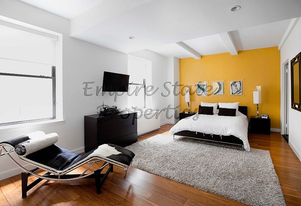 1st image of 150 W 51st St APT 1503