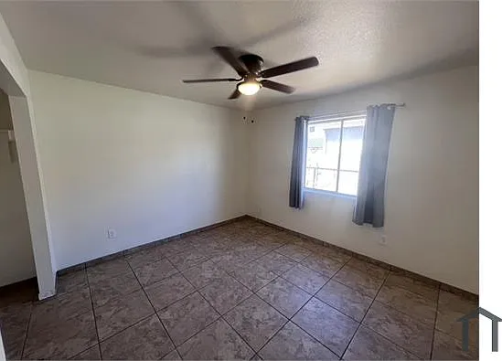 2549 E Chipman Rd #2 — Photo 33