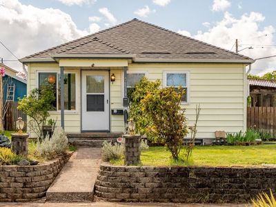 6534 N Yale St, Portland, OR, 97203