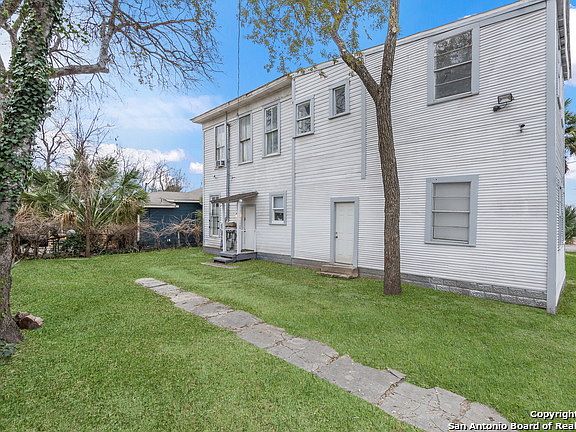 5th image of 1318 Willow APT 1