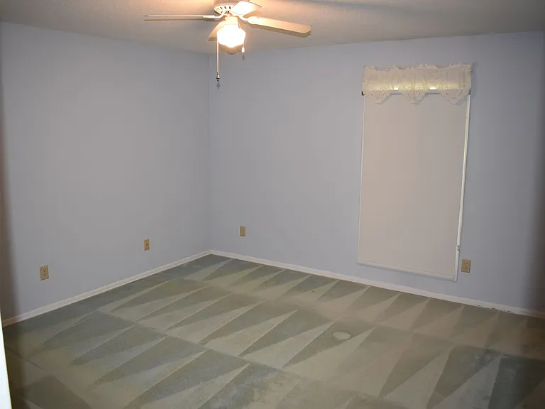 209 Reynolds Ave — Photo 14