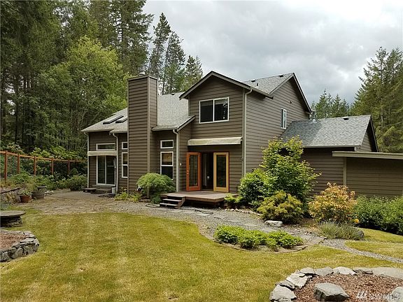 3rd image of 7056 Zoey Pl NW
