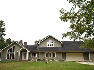 12 Wilcox Rd, Orwell, VT 05760