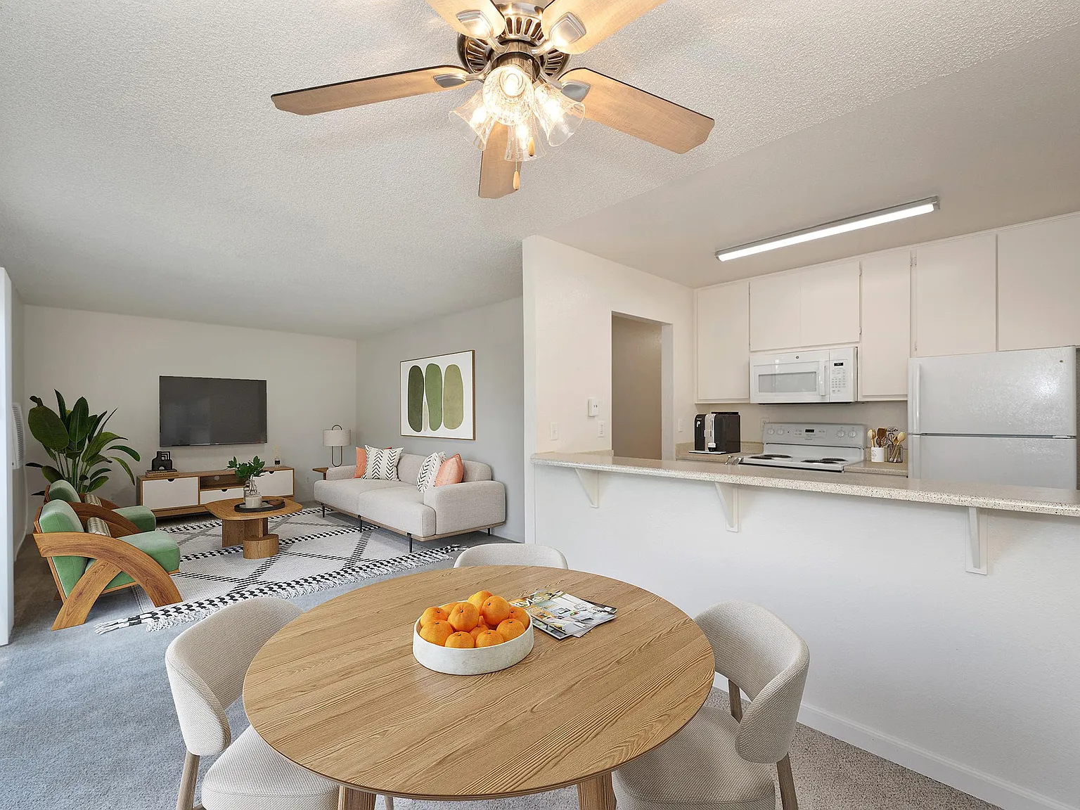The Redwoods Apartments — Photo 1