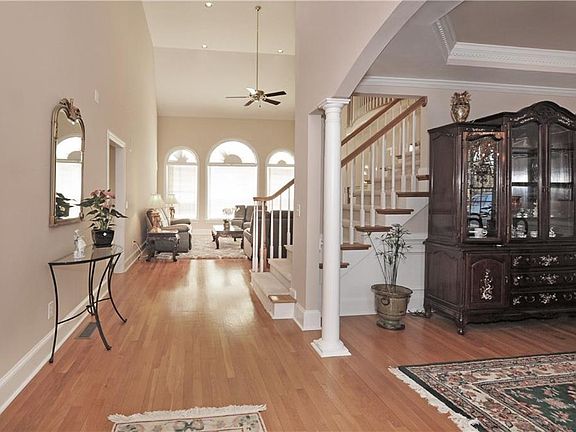 3rd image of 4774 Outlook Way NE