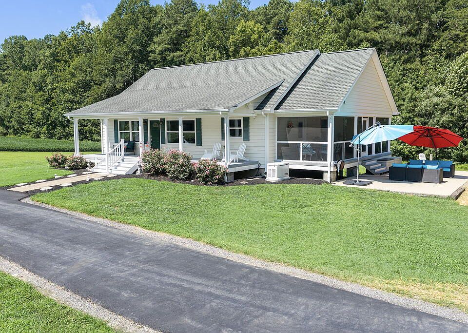1st image of 183 Carlson Rd