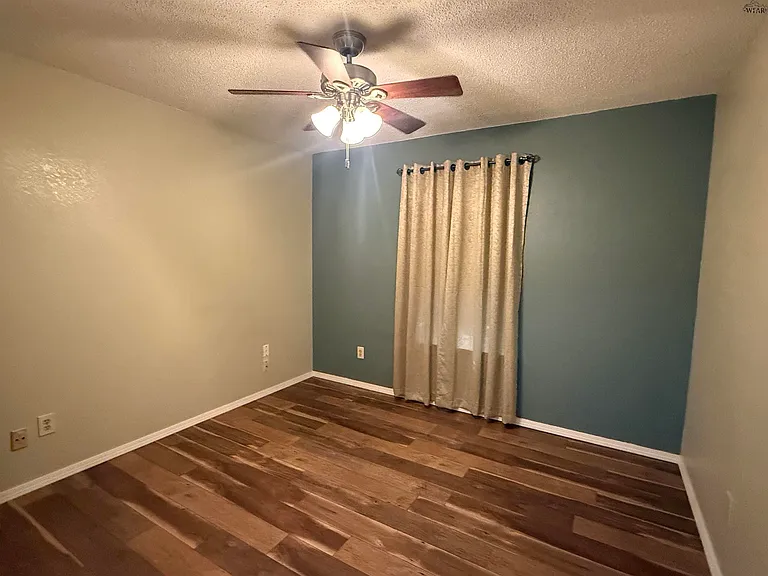2808 Stearns Ave — Photo 3