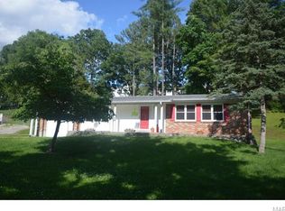 1288 Hanna Rd, Ballwin, MO 63021