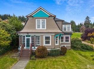 604 W 1st St, South Bend, WA