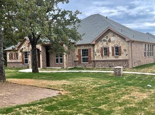404 Lake Arbor Dr, Weatherford, TX 76088