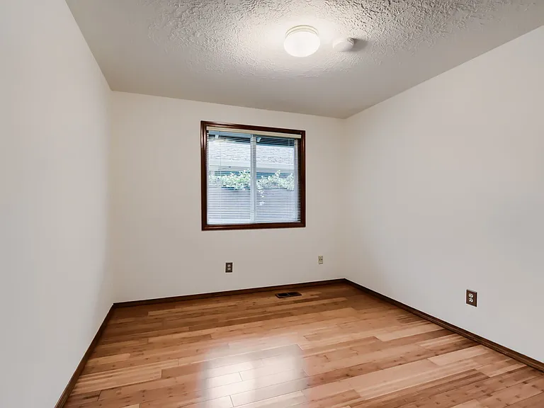 7634 SE Taggart Ct — Photo 10