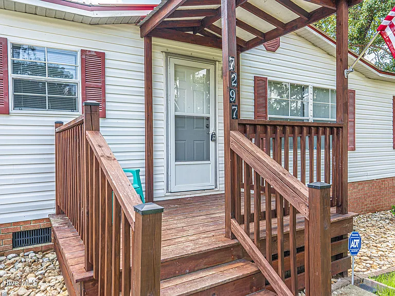 7297 Marks Rd — Photo 3