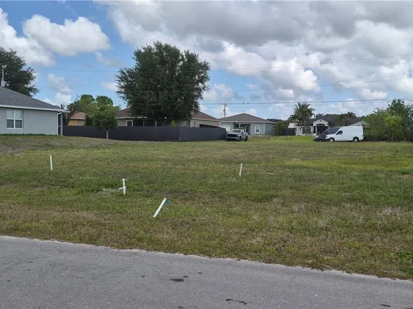 109 NE 11th Ter, Cape Coral, FL 33909