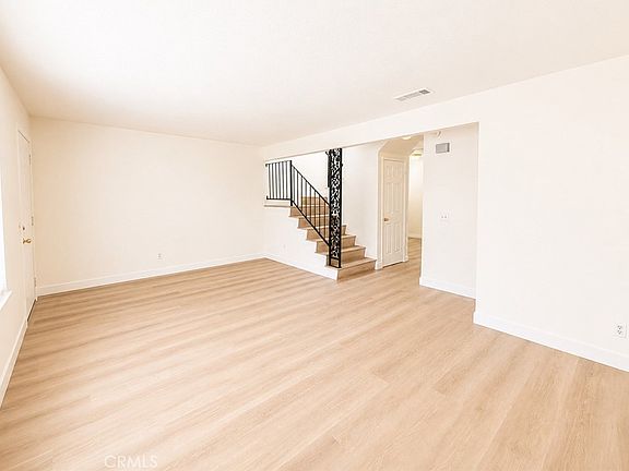 4th image of 24051 Fir Ave