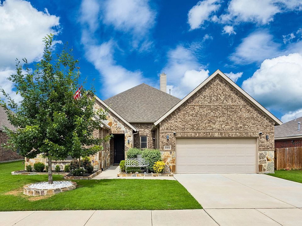 1st image of 15852 Bent Rose Way