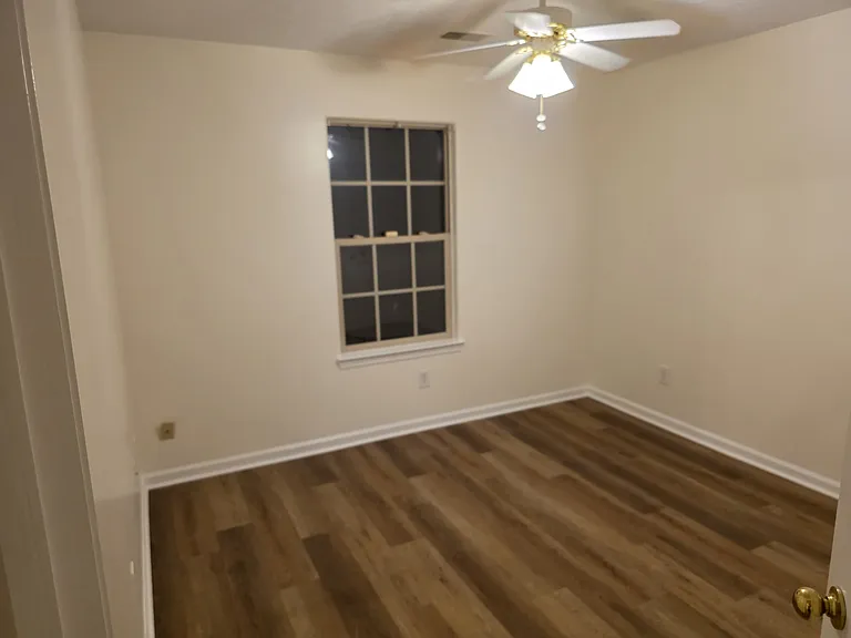 1085 Winding Oak Trl — Photo 13