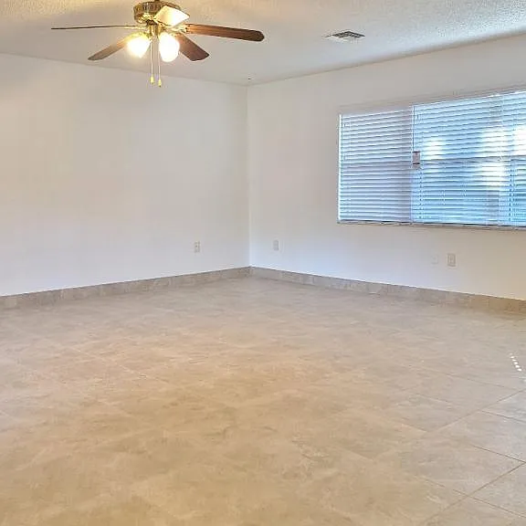 1581 Starfish St — Photo 16