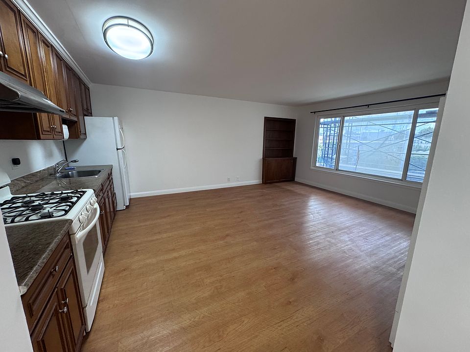 1st image of 1355 19th Ave #1