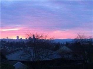 2565 37th Ave W, Seattle, WA 98199