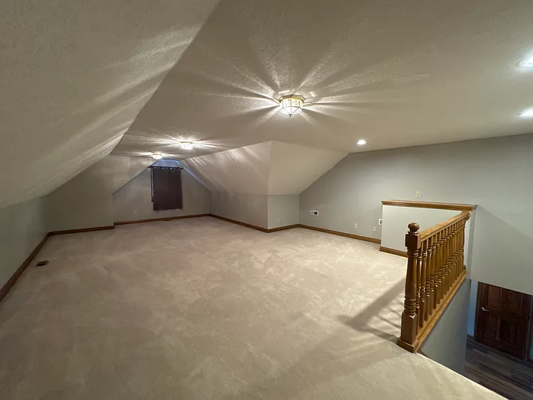 1007 New Harmony Dr — Photo 22