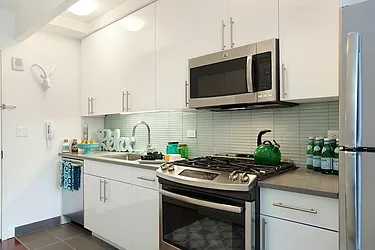 Rented by Red Apple Group