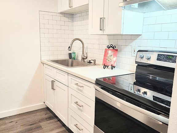 4th image of 3101 N 36th St #144