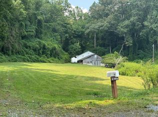 81 Doxol St, Blue Ridge, GA 30513