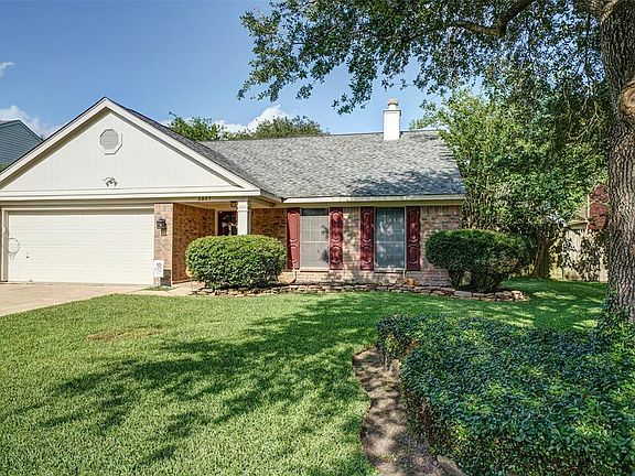 3rd image of 3907 Lee Ln