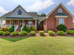 201 Oak Level Ct, Reidsville, NC 27320